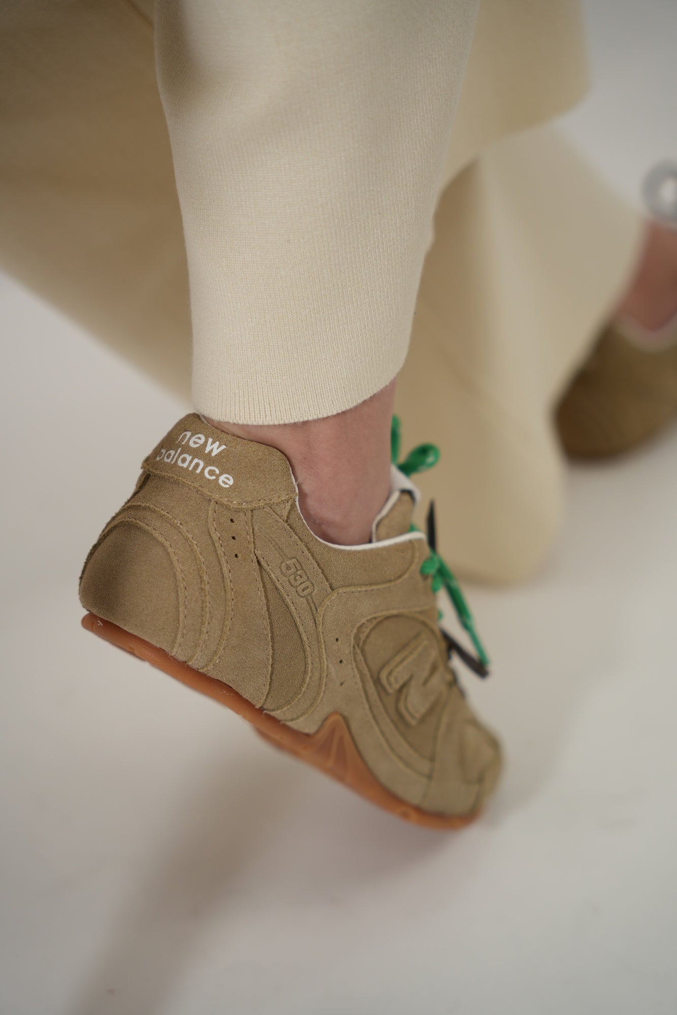 Suede Low-Top Sneakers - Casual Comfort & Style