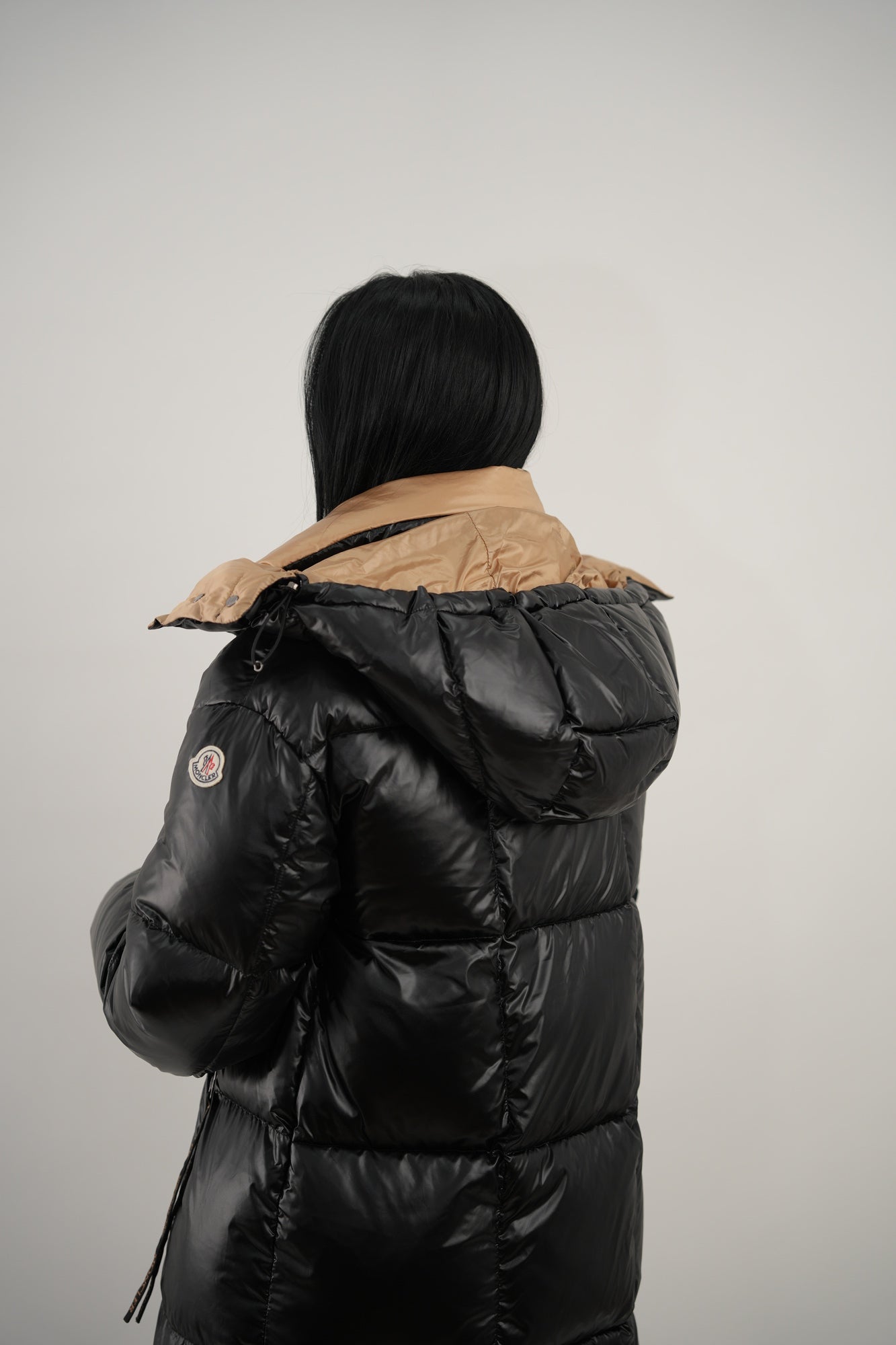 Long jacket made with 100% down filling