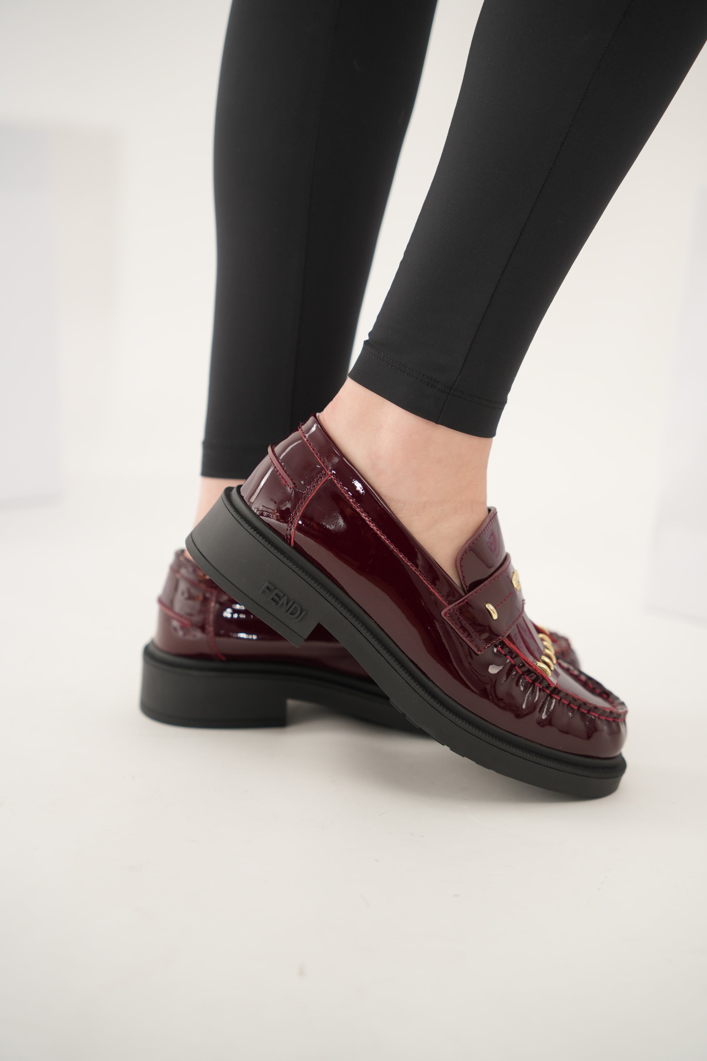 Mokasina Premium me Detaje Metalike