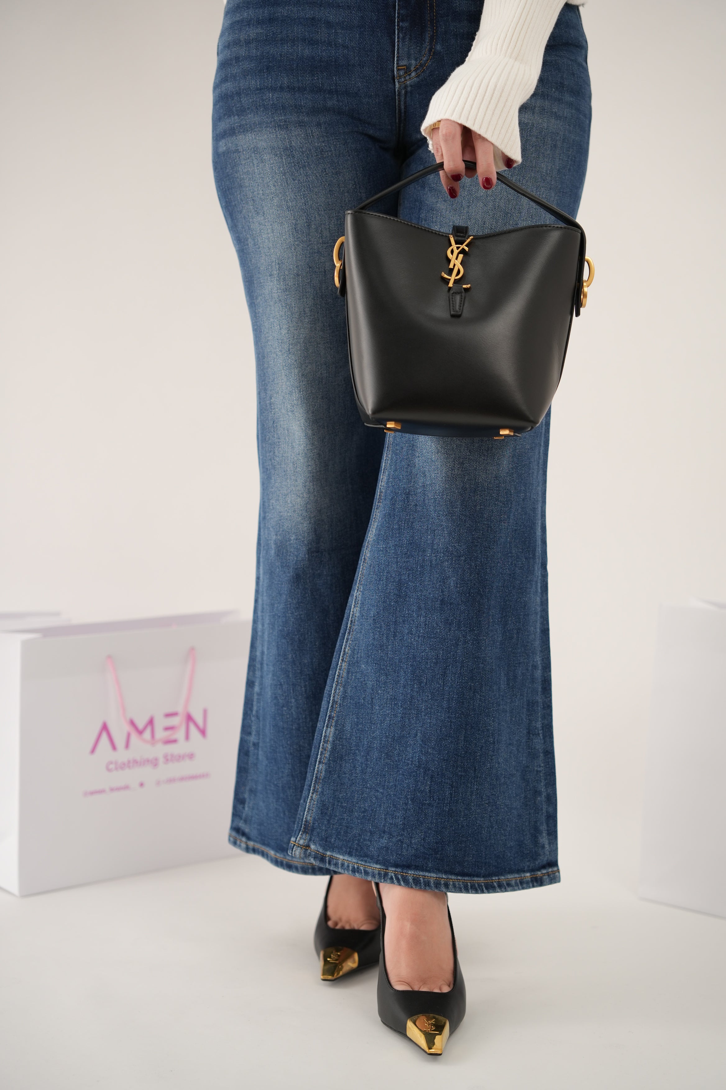 Elegant Leather Top-Handle Bag